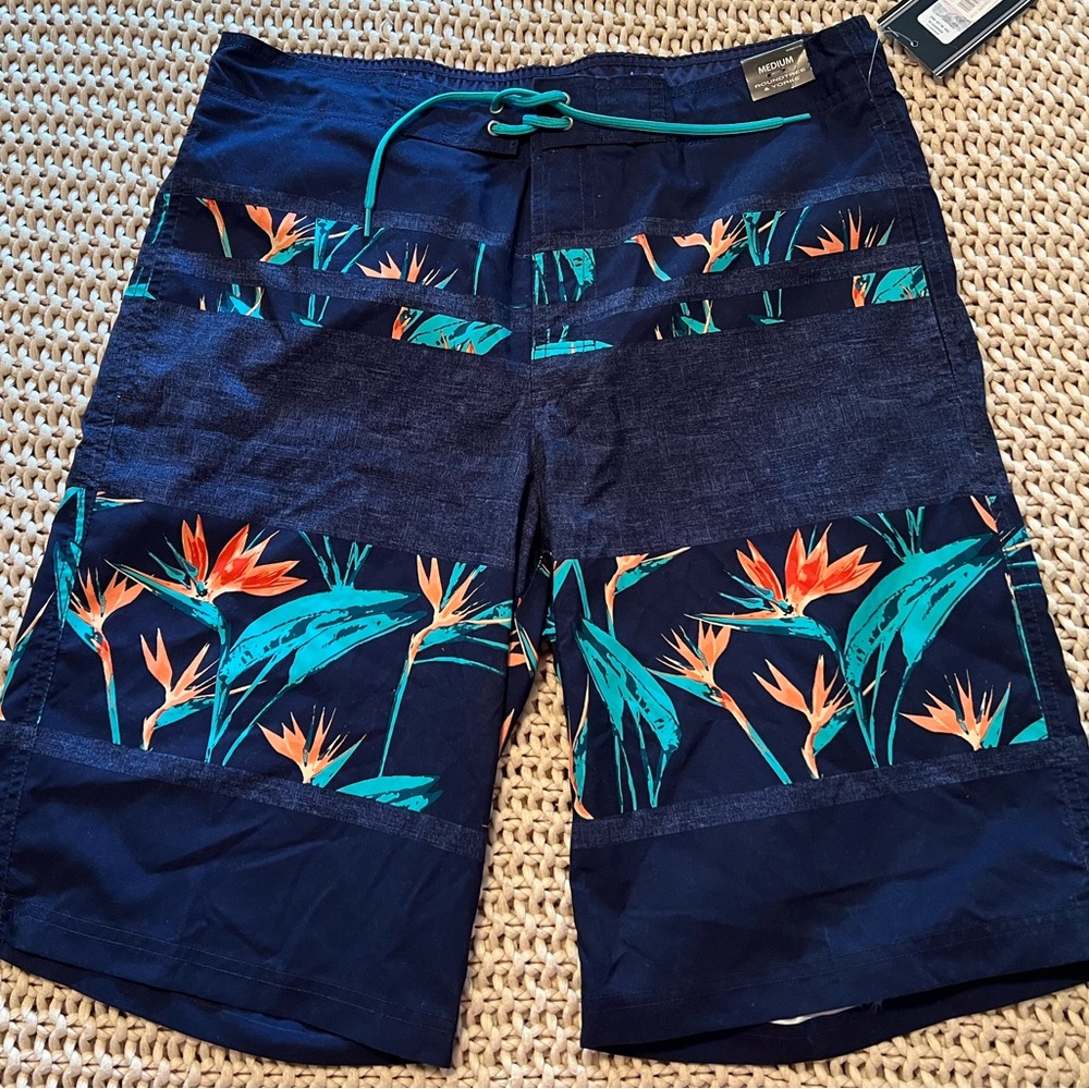 Roundtree & Yorke Blue Swim Trunks Sz M NWT